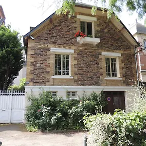  Bed & Breakfast D'hote Le Jardin De L'esplanade Centre Et Gare France